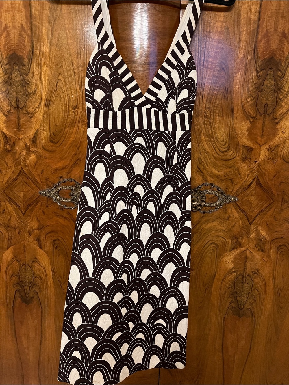 Trina Turk Black and White Geometric V‑Neck Cotton Sheath Sun Dress Size 6/8